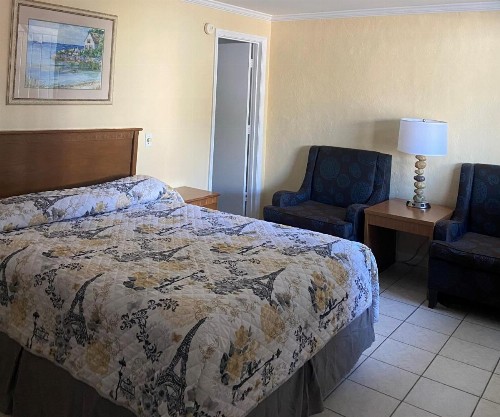 Ocean Cove Motel - image 1