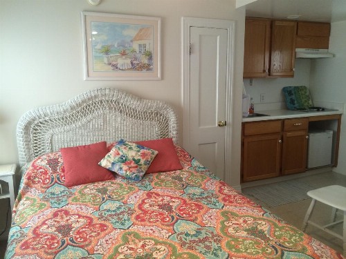 Angie's Guest Cottage - image 23