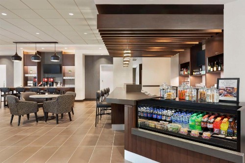 Hyatt Place Virginia Beach Town Center - image 10