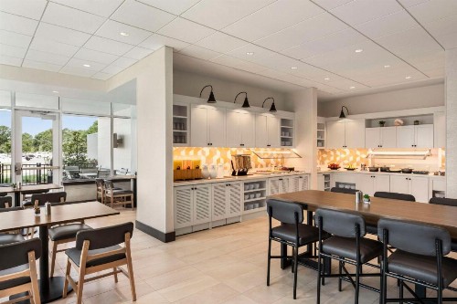 Hyatt Place Virginia Beach Town Center - image 17