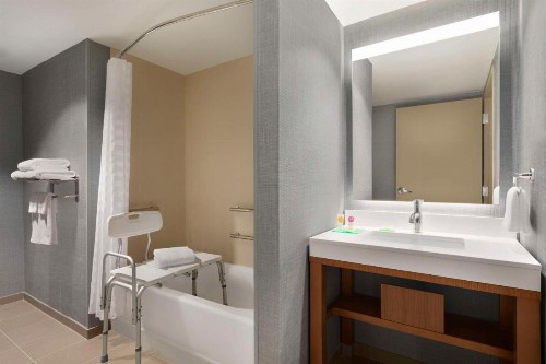 Hyatt Place Virginia Beach Town Center - image 8