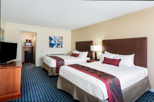 Ramada by Wyndham Virginia Beach - image 18