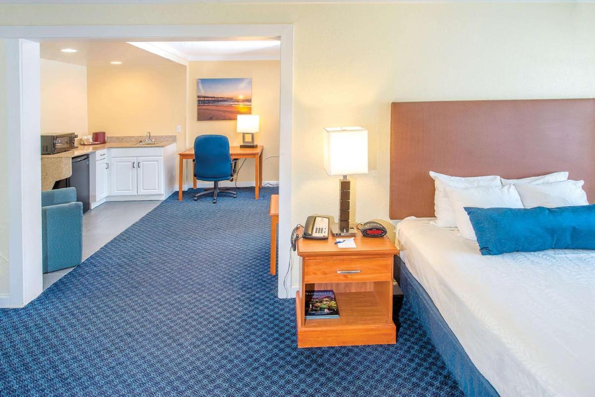 Ramada by Wyndham Virginia Beach - image 2