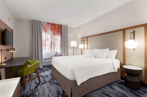 Fairfield Inn by Marriott Visalia Sequoia - image 12