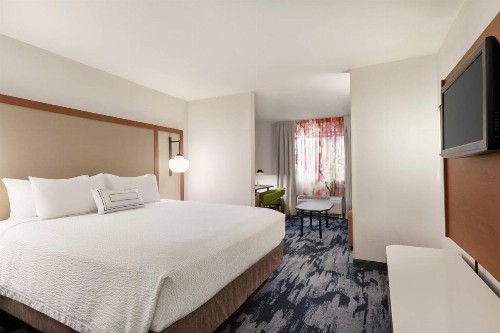 Fairfield Inn by Marriott Visalia Sequoia - image 13
