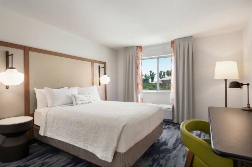 Fairfield Inn by Marriott Visalia Sequoia - image 7