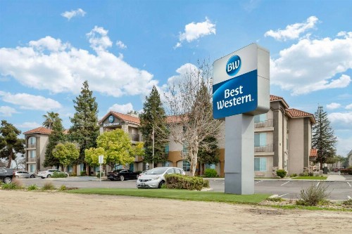 Best Western Visalia Hotel - image 31
