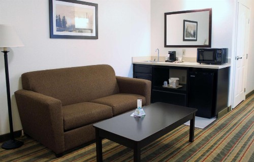 Best Western Visalia Hotel - image 38
