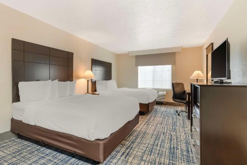 Best Western Visalia Hotel - image 41