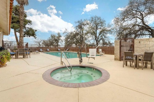 Best Western Visalia Hotel - image 8