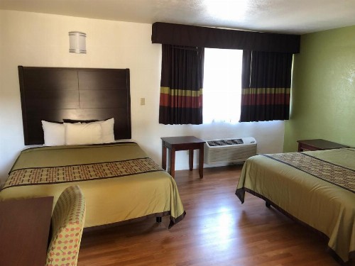 Americas Best Value Inn Visalia - image 9