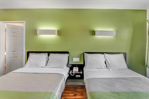 Motel 6-Visalia CA - image 12