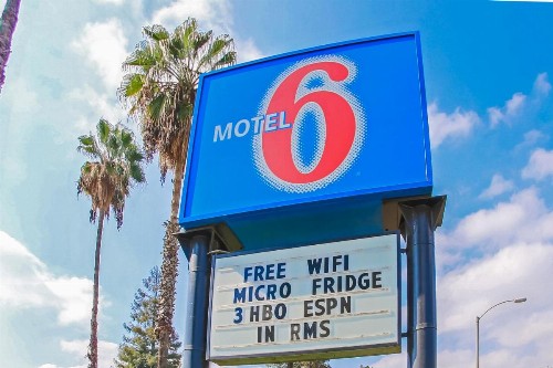 Motel 6-Visalia CA - image 25