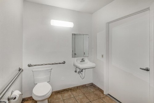 Motel 6-Visalia CA - image 29