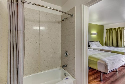 Motel 6-Visalia CA - image 31