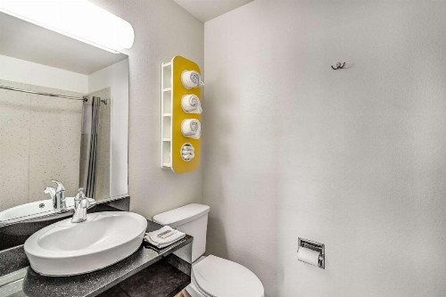 Motel 6-Visalia CA - image 34