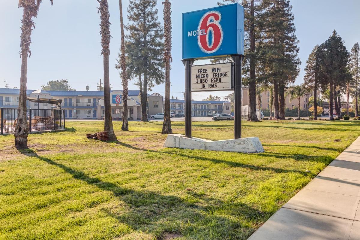 Motel 6-Visalia CA - image 4