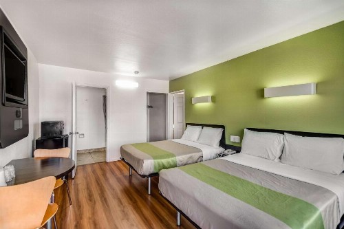 Motel 6-Visalia CA - image 46