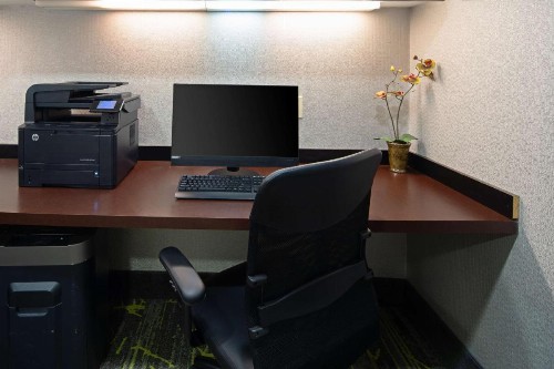 Hampton Inn Visalia - image 32