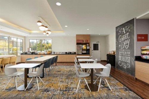 TownePlace Suites by Marriott San Diego Carlsbad / Vista - image 12