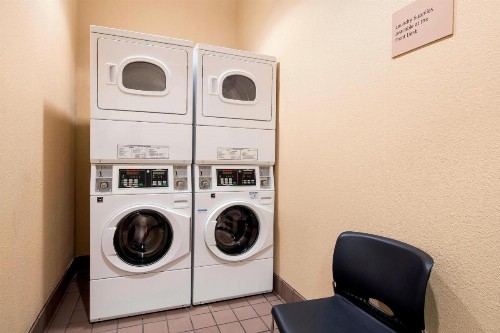TownePlace Suites by Marriott San Diego Carlsbad / Vista - image 3