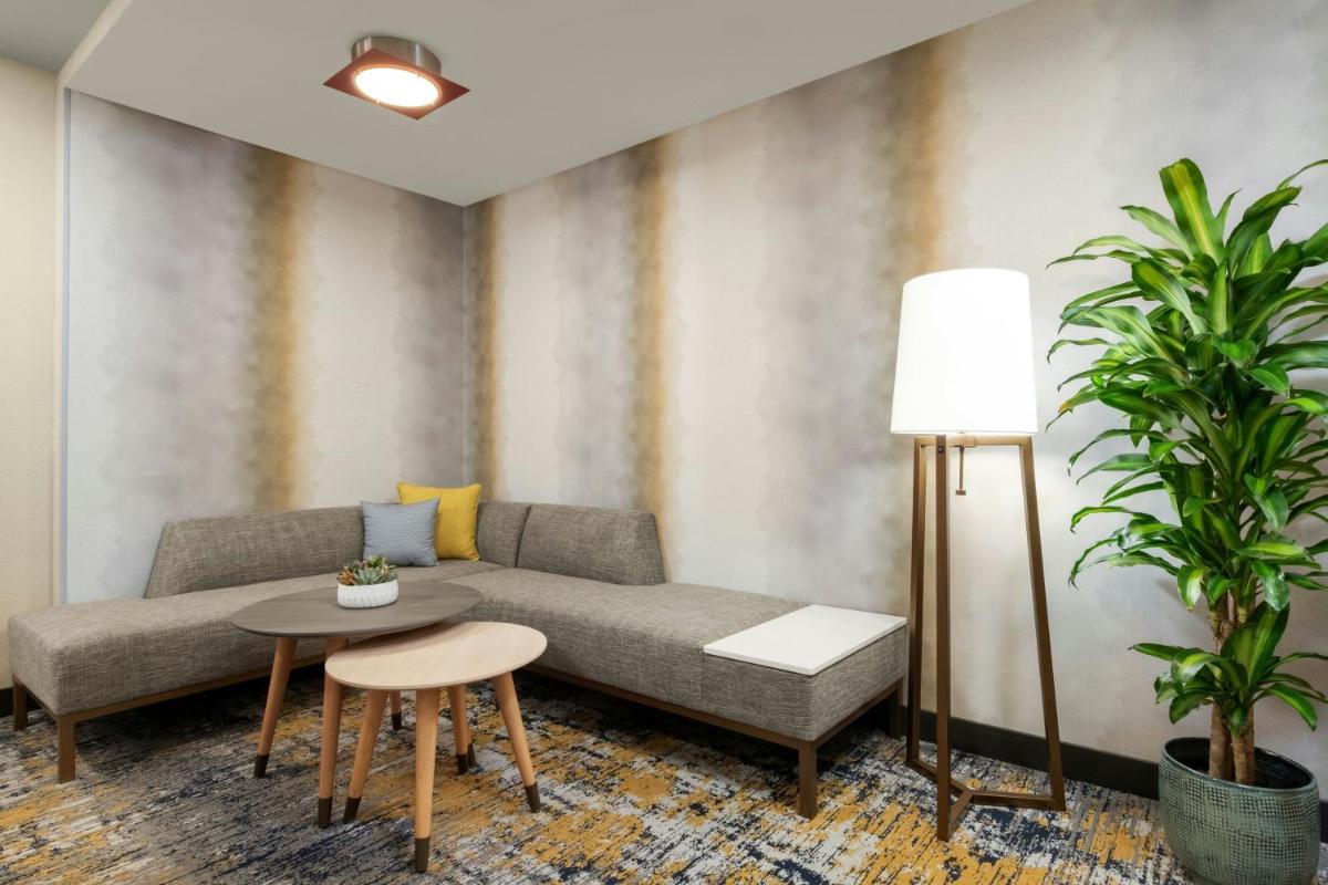 TownePlace Suites by Marriott San Diego Carlsbad / Vista - image 4