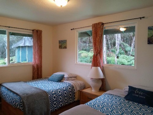 Aloha Crater Lodge and Lava Tube Tours - image 4