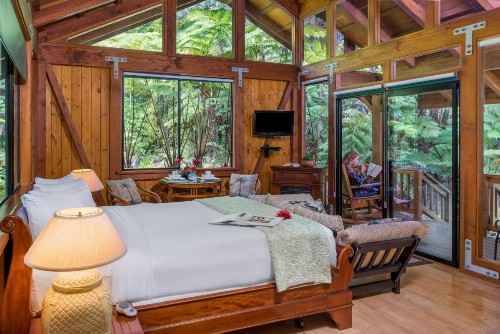 Volcano Village Lodge - image 16