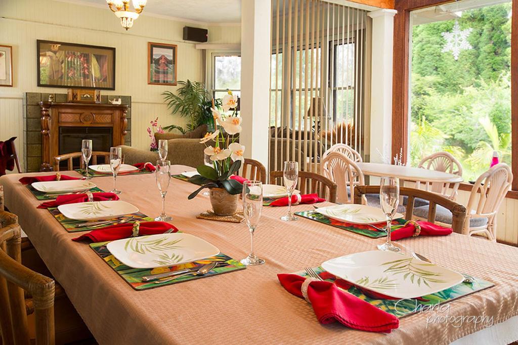 Aloha Junction Bed & Breakfast - image 3