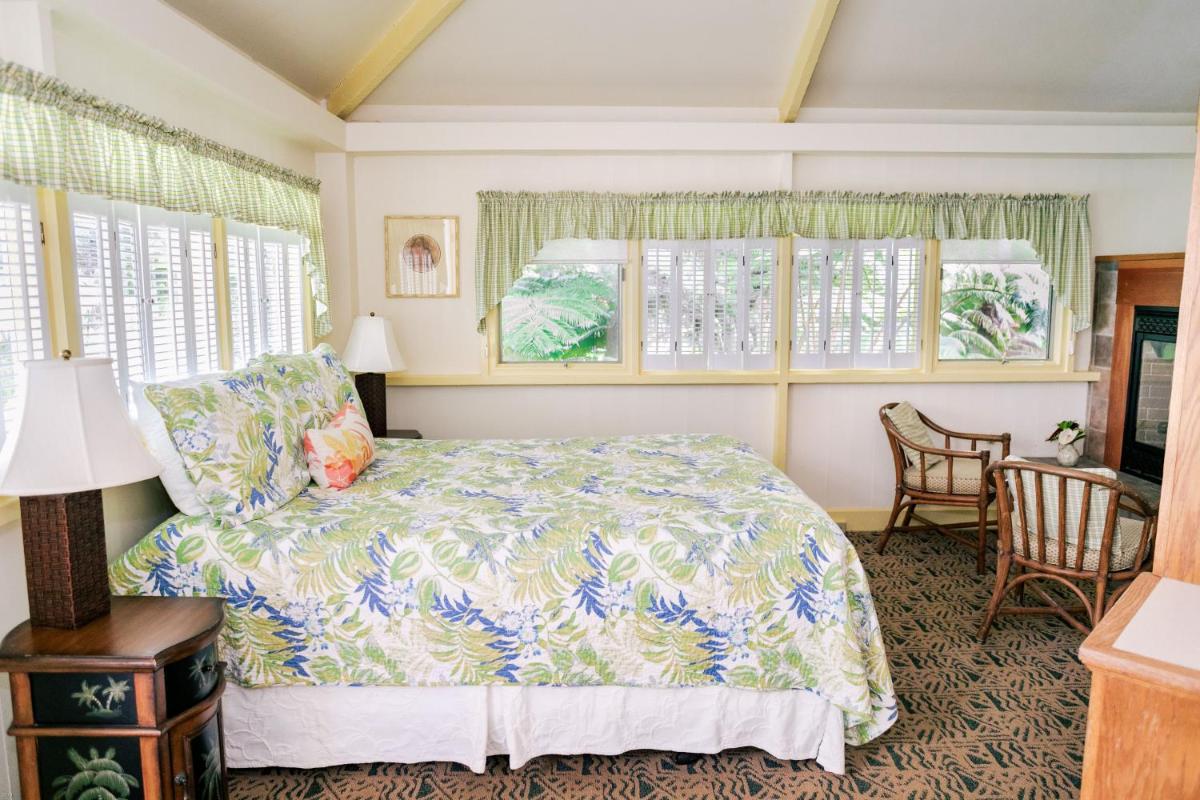 Kilauea Lodge and Restaurant - image 7