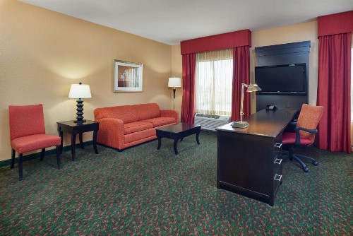 Hampton Inn & Suites Waco-South - image 18