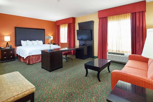 Hampton Inn & Suites Waco-South - image 25