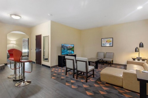 Holiday Inn Hotel & Suites Waco Northwest an IHG Hotel - image 28