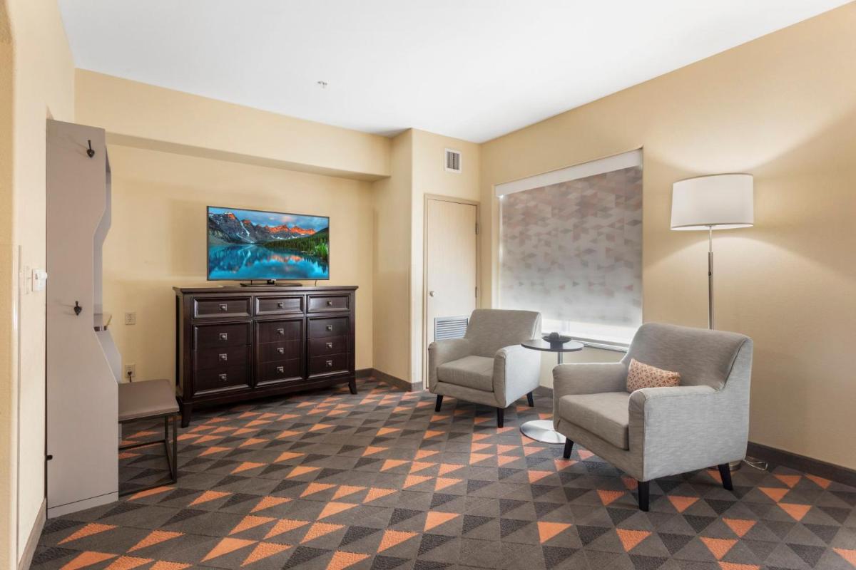 Holiday Inn Hotel & Suites Waco Northwest an IHG Hotel - image 3