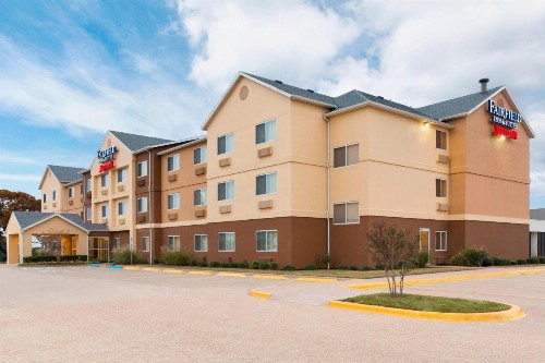Fairfield Inn & Suites Waco South - image 2