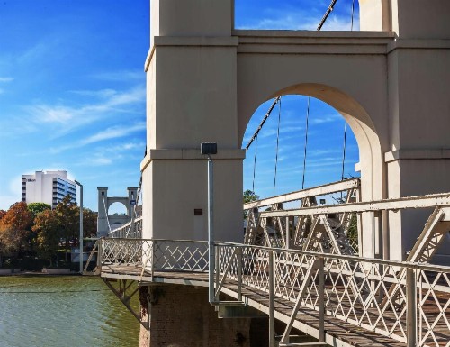 Hilton Waco - image 15
