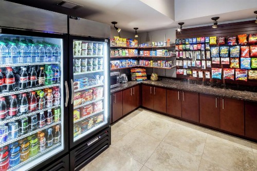 Hilton Waco - image 25