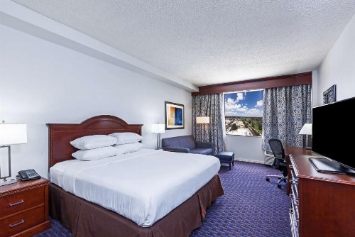 Hilton Waco - image 34