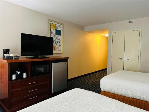 Fairfield Inn & Suites by Marriott Waco North - image 20