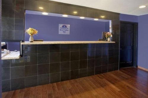 Americas Best Value Inn Waco - Franklin Avenue - image 5
