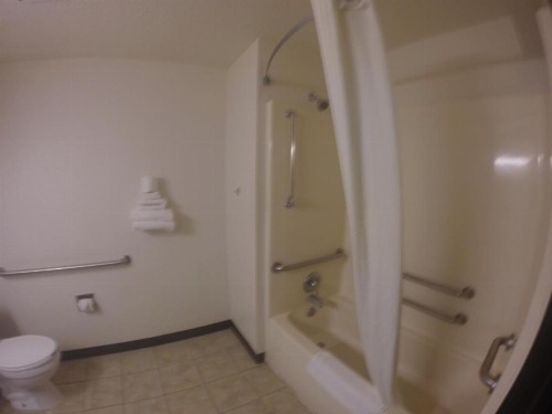 Super 8 by Wyndham Waco University Area - image 22