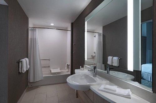 SpringHill Suites Waco - image 13