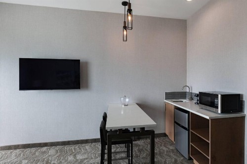 SpringHill Suites Waco - image 8