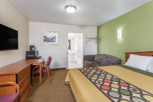 Knights Inn Waco South - image 18