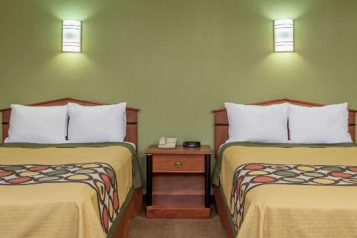 Knights Inn Waco South - image 24