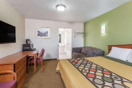 Knights Inn Waco South - image 8