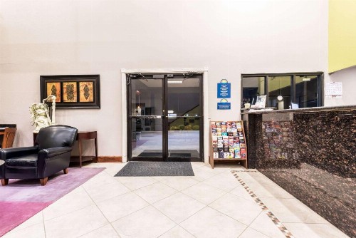 Days Inn by Wyndham Waco - image 32