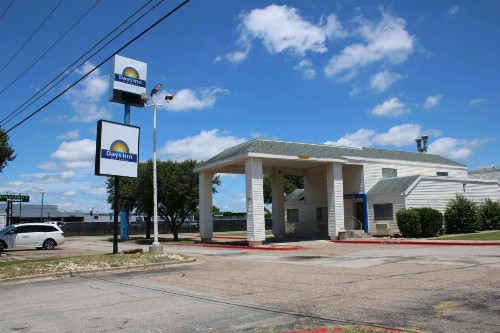 Motel 6-Waco TX - image 1