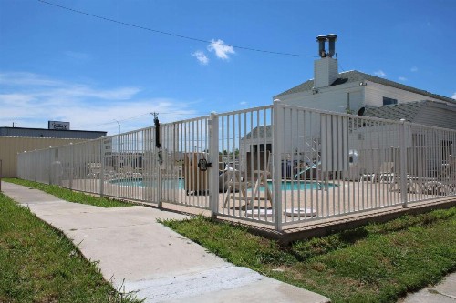 Motel 6-Waco TX - image 46