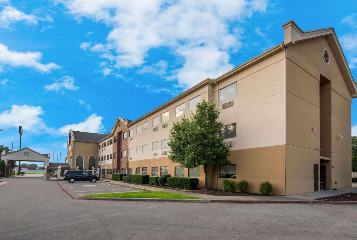 Quality Inn & Suites - main image